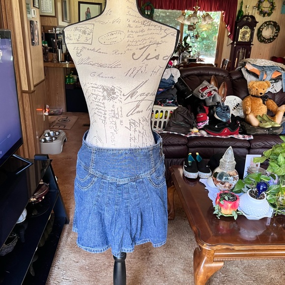 GAP Dresses & Skirts - GAP Y2K jean mini skirt